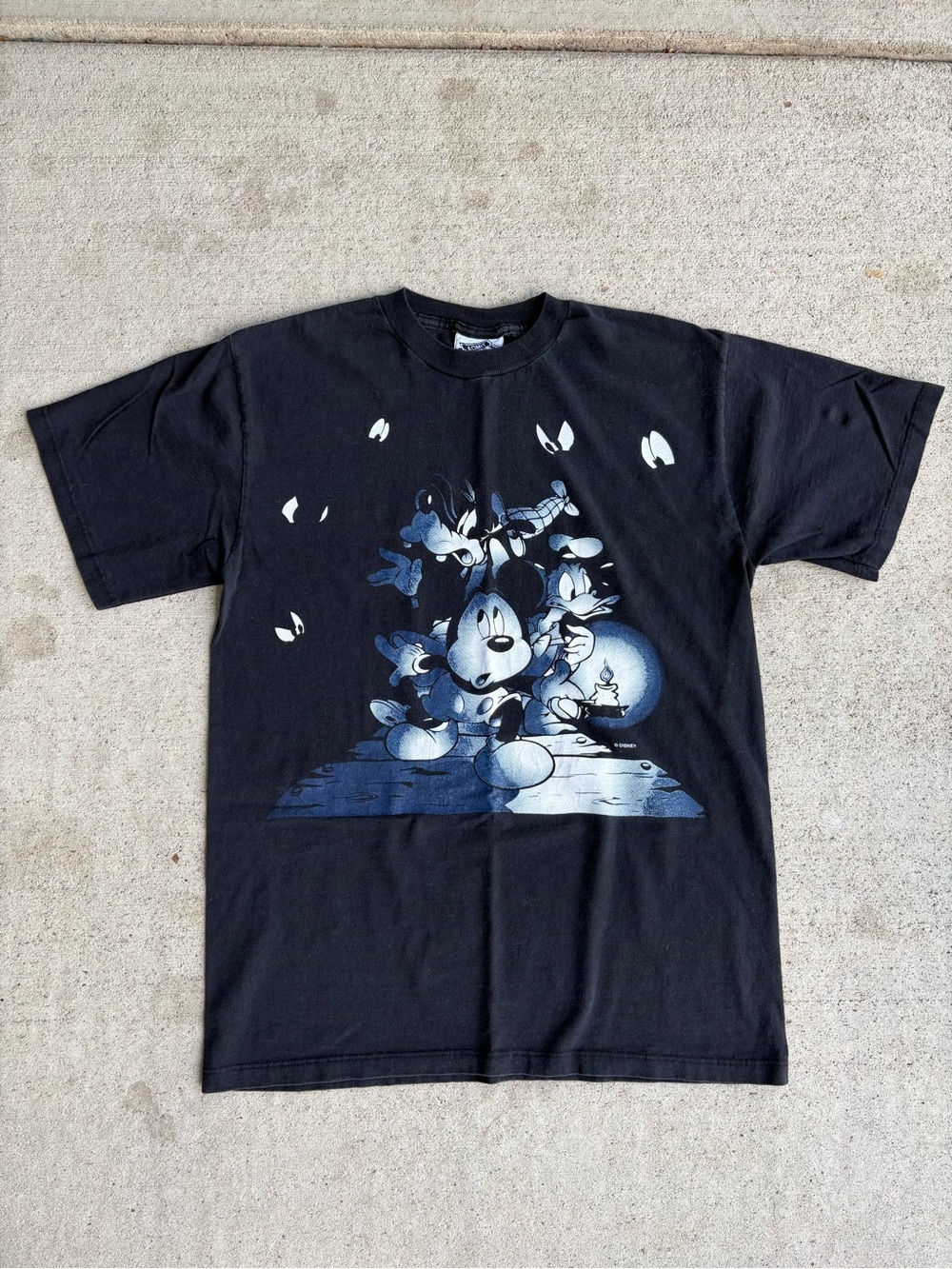 Vintage 90s Disney Mickey Goofy Daffy Admit One Black Tshirt Medium